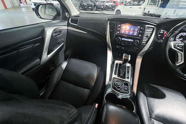 2017 Mitsubishi Pajero Sport Exceed QE