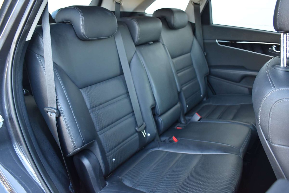 2017 Kia Sorento Sport UM