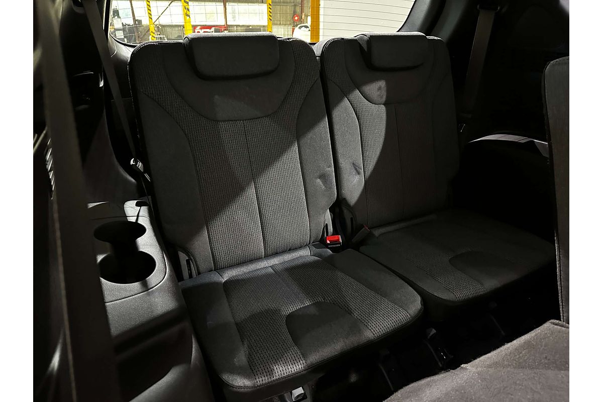 2019 Hyundai Santa Fe Active TM.2