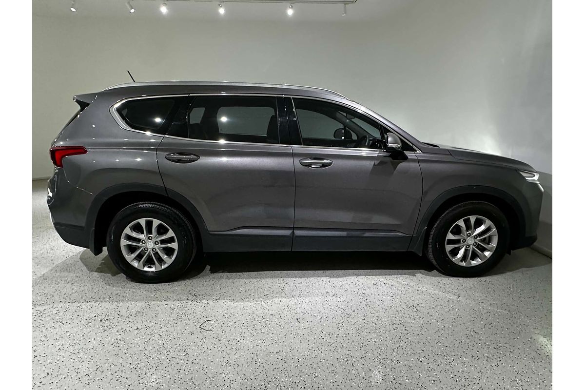2019 Hyundai Santa Fe Active TM.2