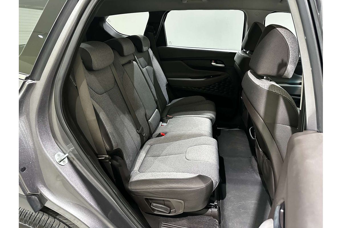 2019 Hyundai Santa Fe Active TM.2