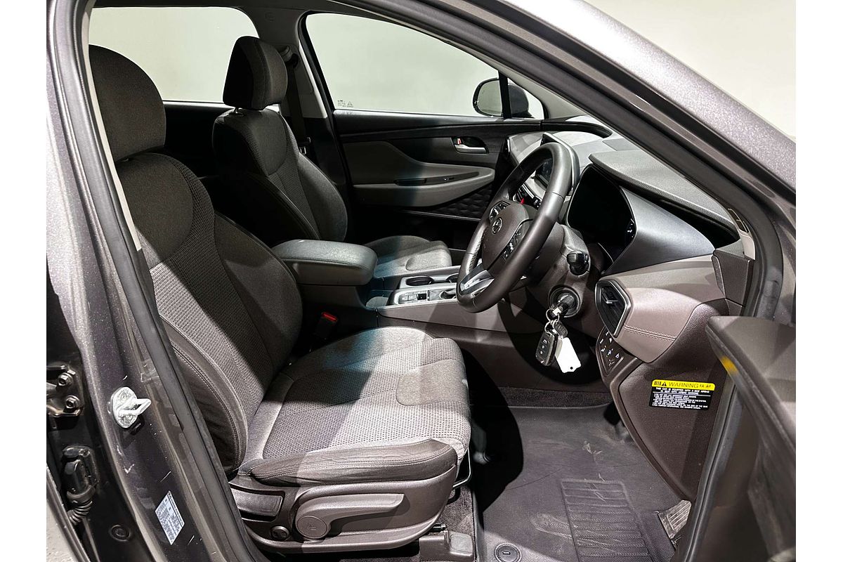 2019 Hyundai Santa Fe Active TM.2