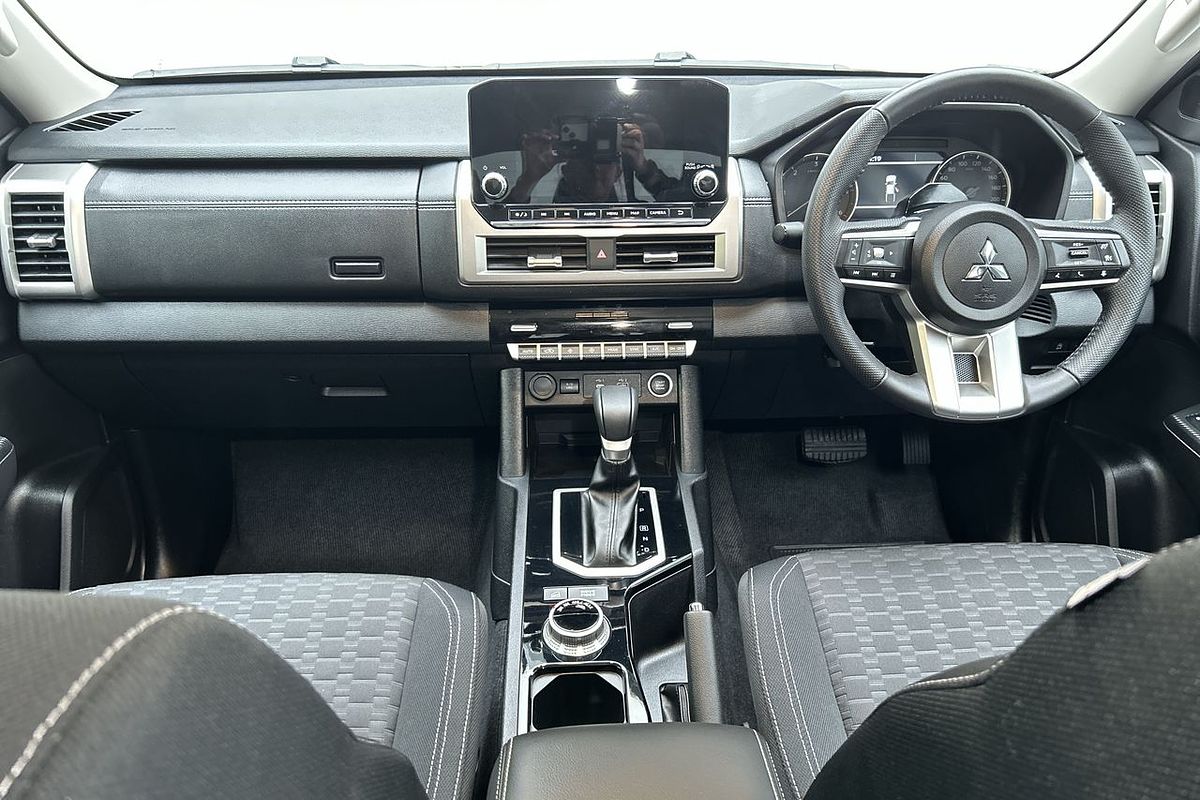 2024 Mitsubishi Triton GLS MV 4X4