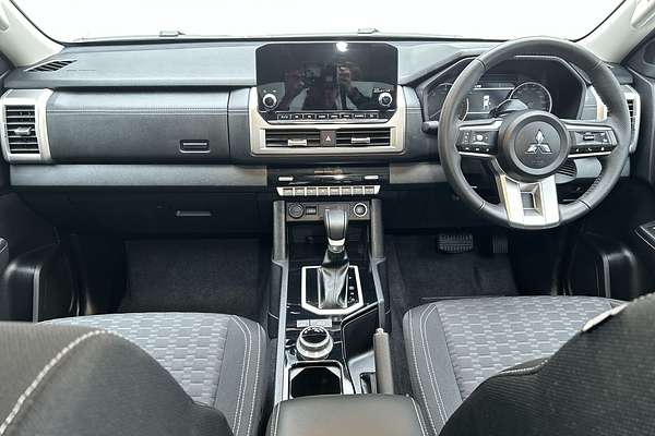 2024 Mitsubishi Triton GLS MV 4X4
