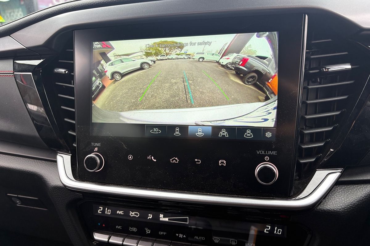 2025 Isuzu MU-X X-TERRAIN