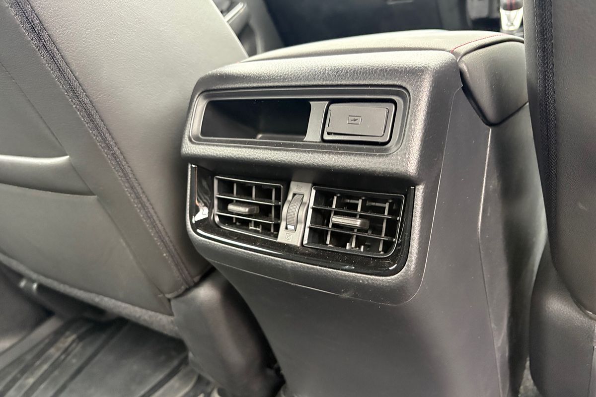 2025 Isuzu D-MAX X-TERRAIN 4X4