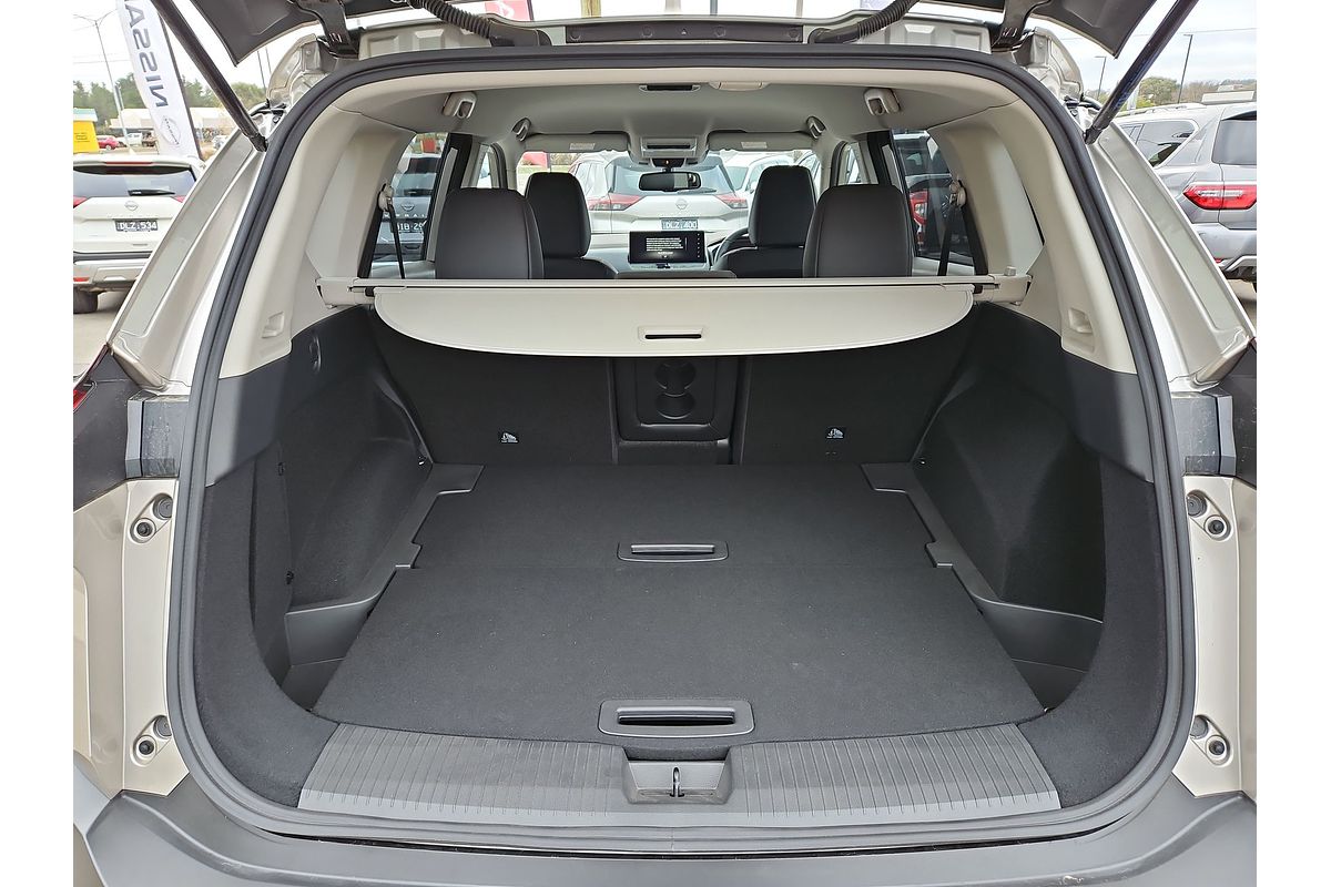 2024 Nissan X-TRAIL ST-L T33