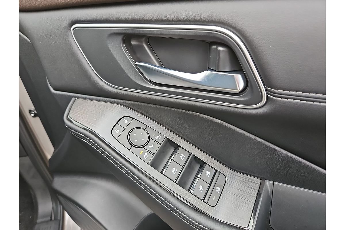 2024 Nissan X-TRAIL ST-L T33