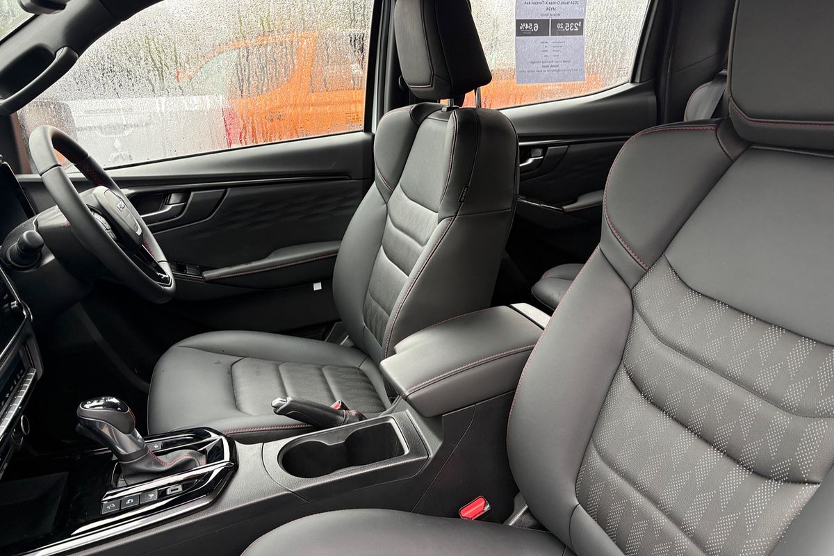 2025 Isuzu D-MAX X-TERRAIN 4X4