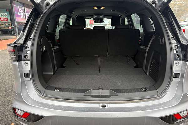2025 Isuzu MU-X X-TERRAIN