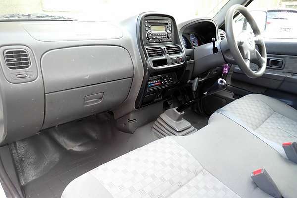 2013 Nissan Navara DX (4x2) D22 Series 5 Rear Wheel Drive