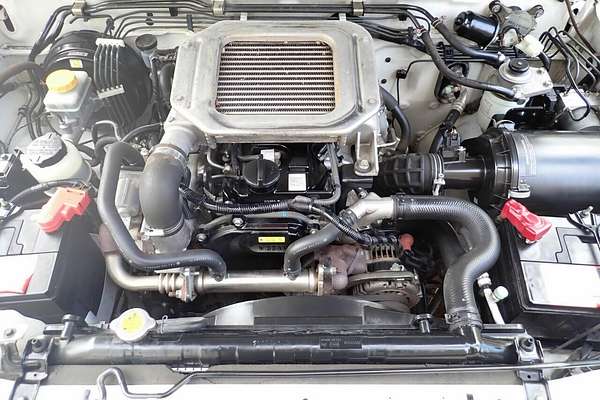 2013 Nissan Navara DX (4x2) D22 Series 5 Rear Wheel Drive