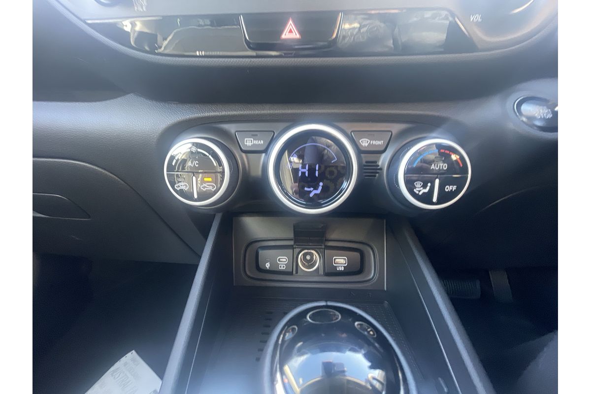 2024 Hyundai Venue Elite QX.V5