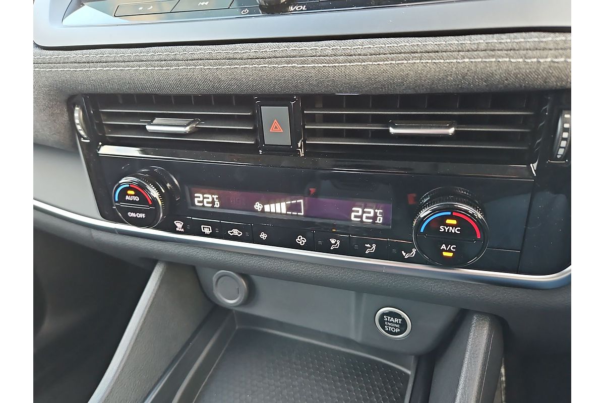 2025 Nissan QASHQAI ST J12