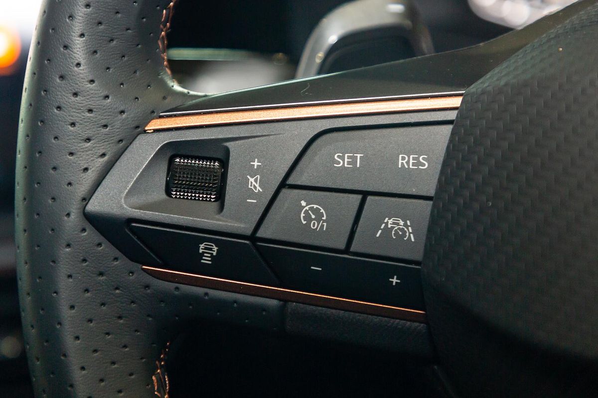 2024 CUPRA Leon V KL