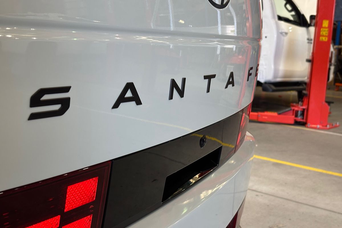 2024 Hyundai Santa Fe Hybrid Calligraphy MX5.V1