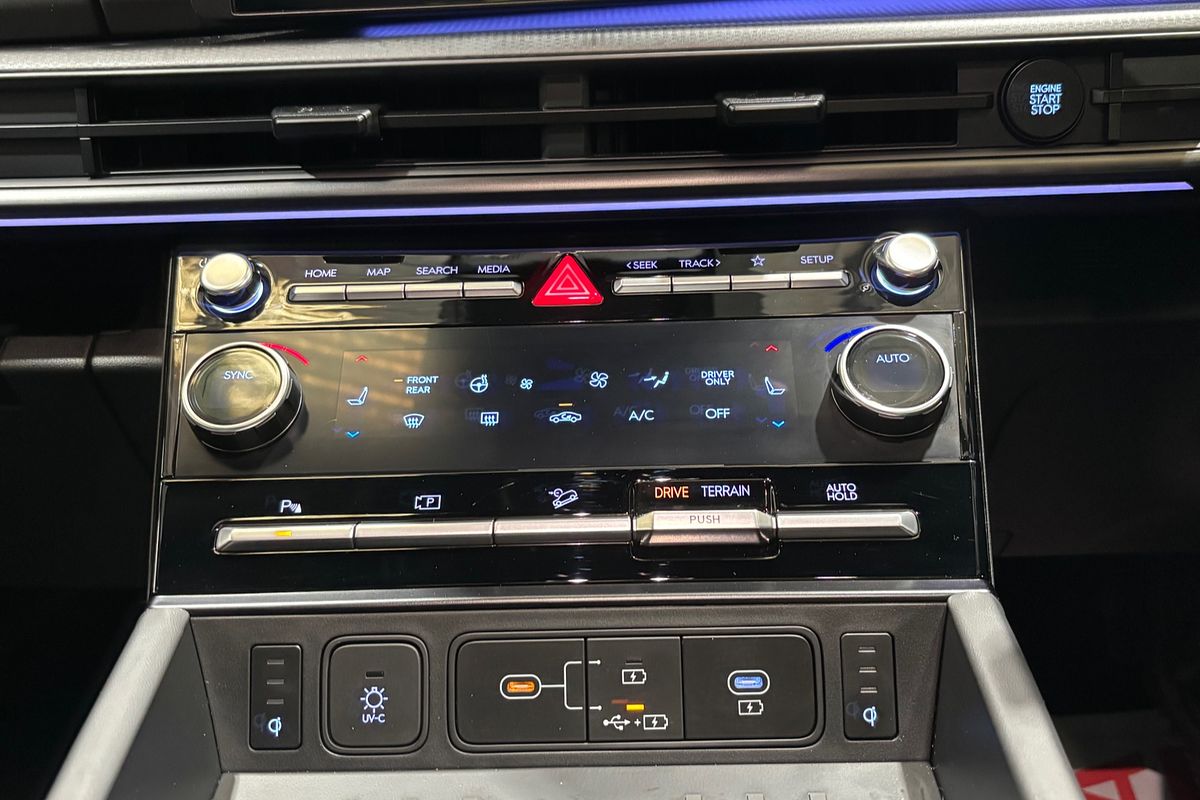 2024 Hyundai Santa Fe Hybrid Calligraphy MX5.V1