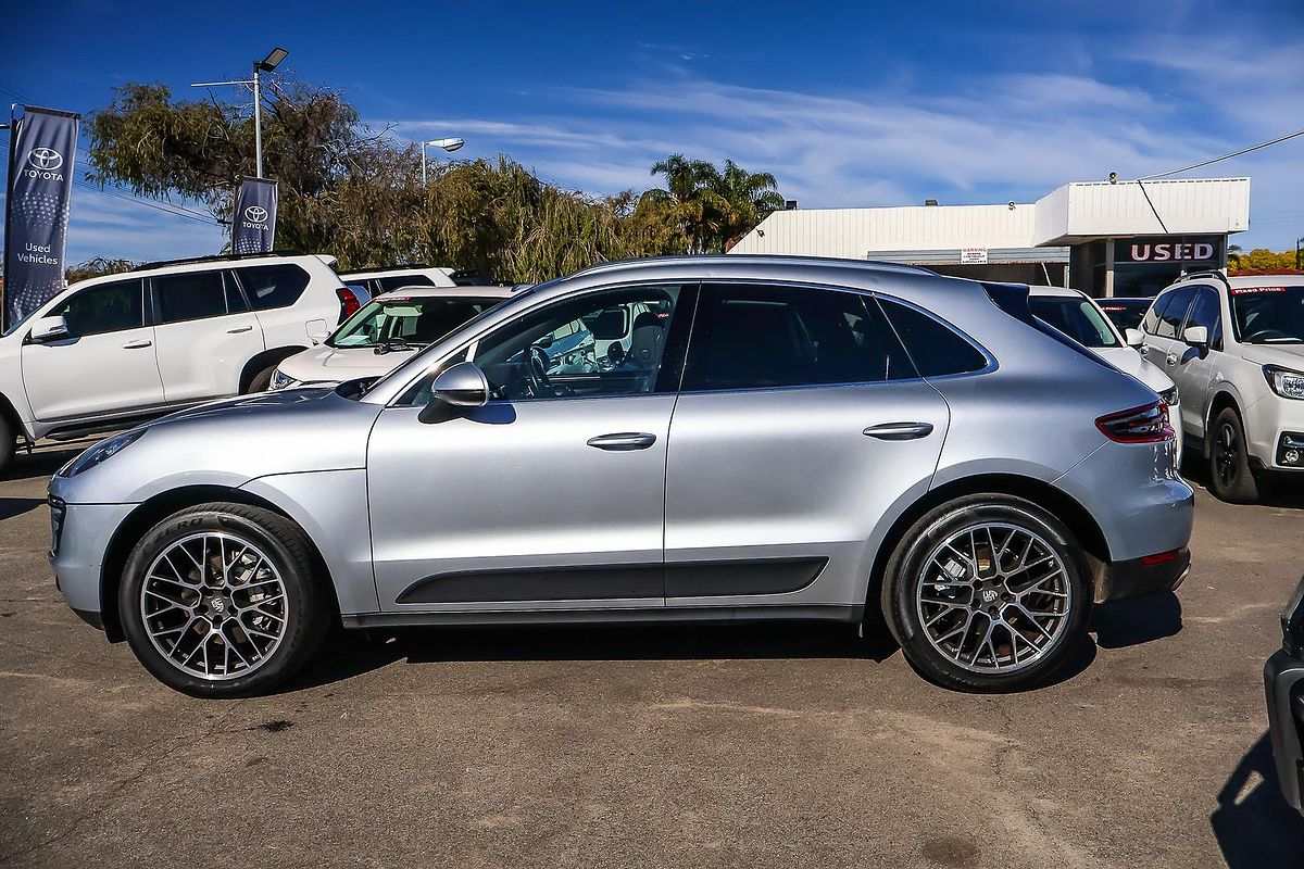 2014 Porsche Macan S 95B
