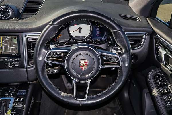 2014 Porsche Macan S 95B
