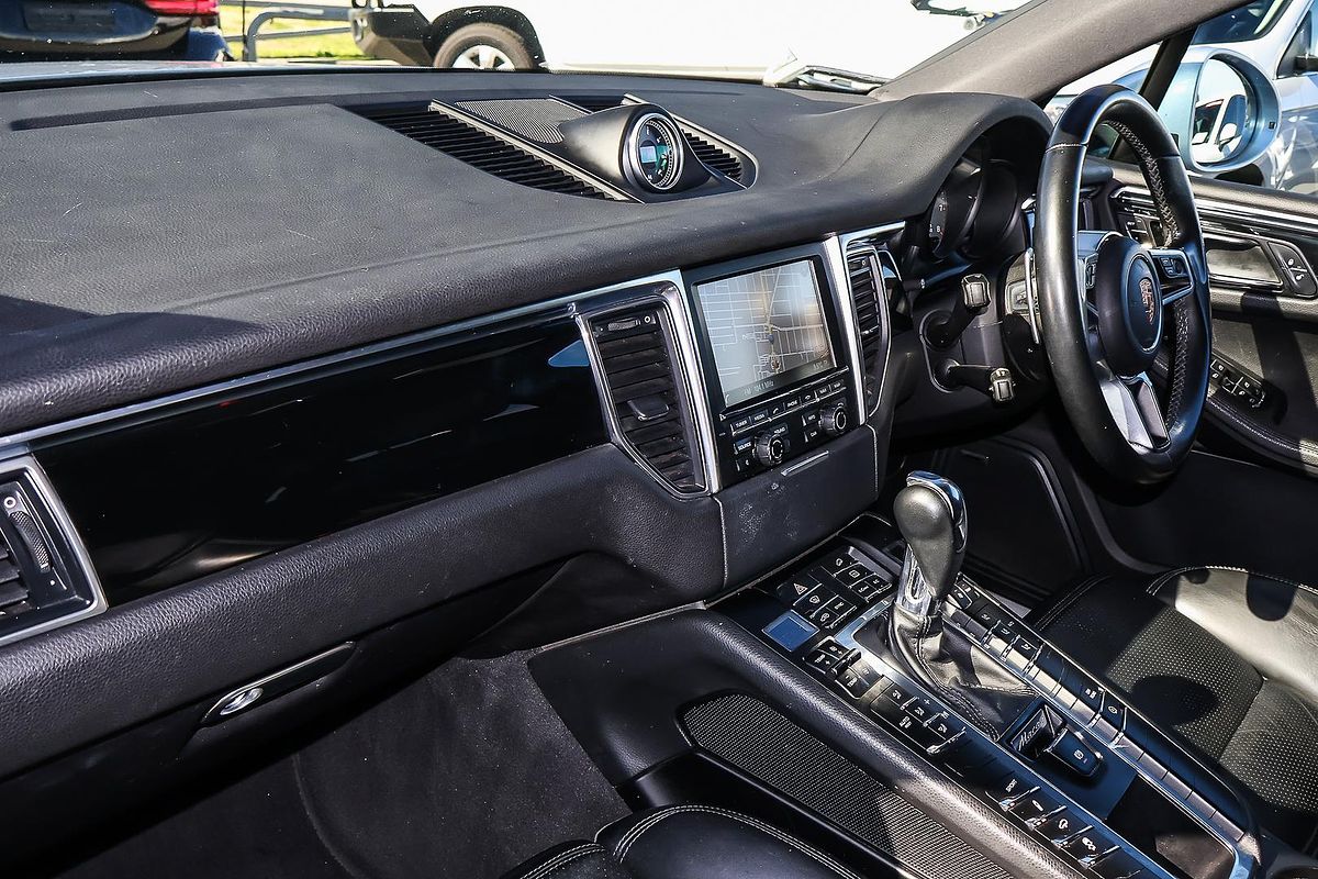 2014 Porsche Macan S 95B