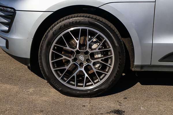 2014 Porsche Macan S 95B