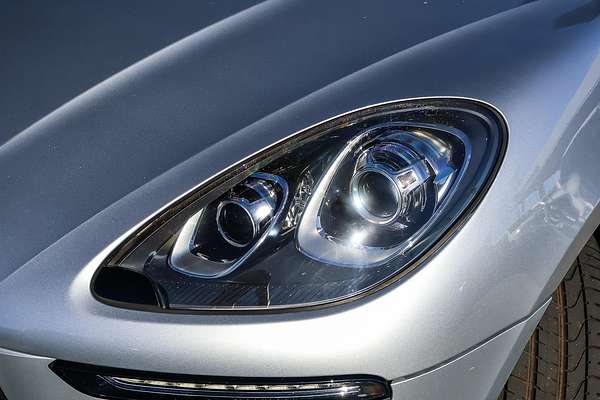 2014 Porsche Macan S 95B