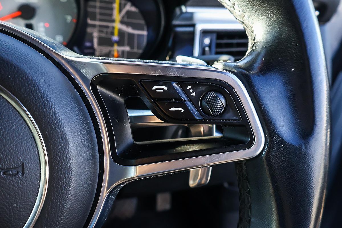 2014 Porsche Macan S 95B