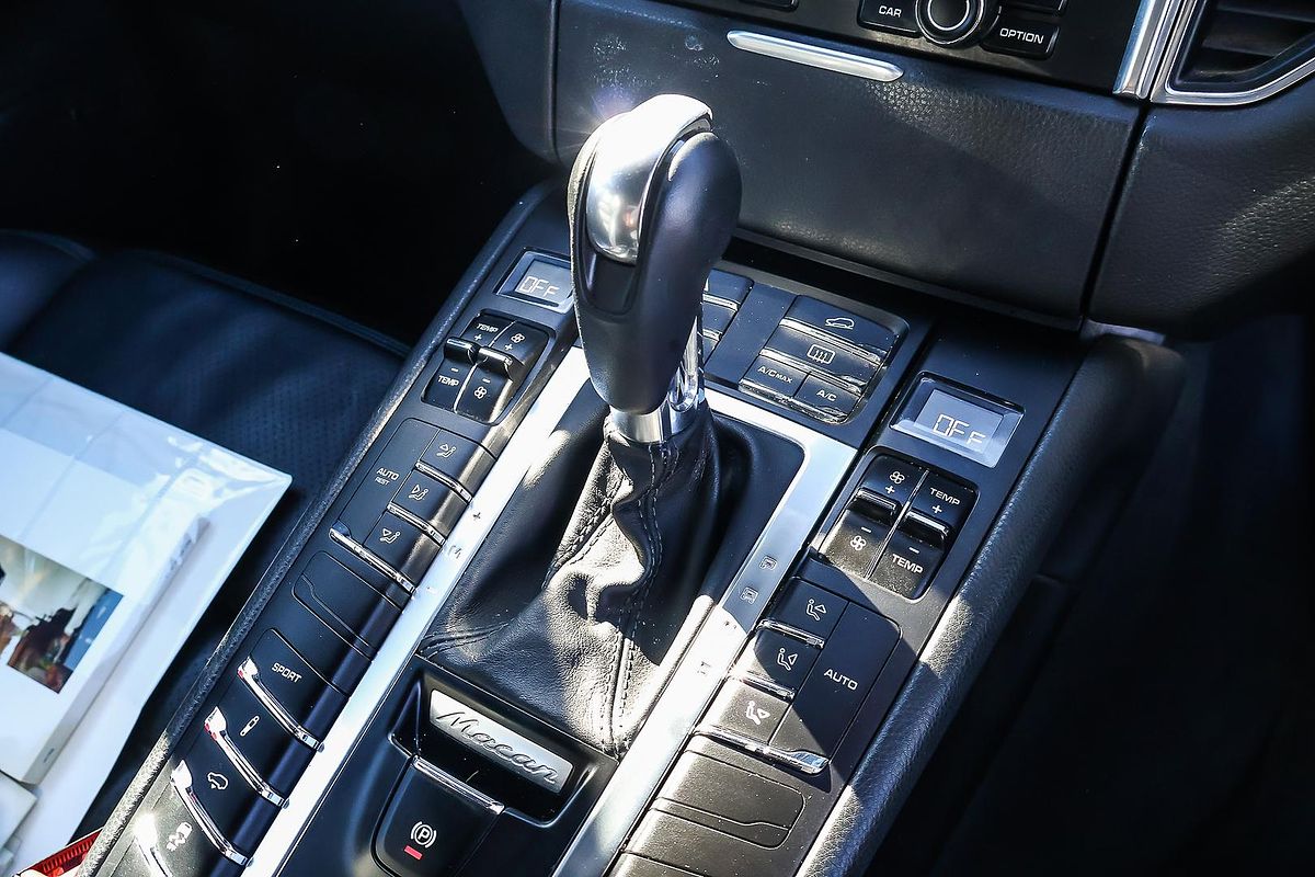 2014 Porsche Macan S 95B