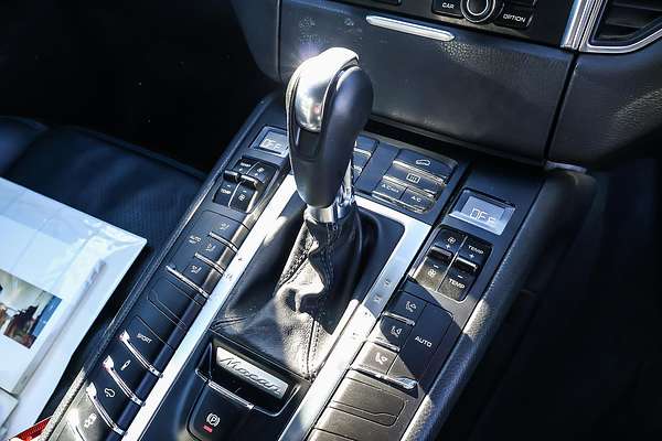 2014 Porsche Macan S 95B