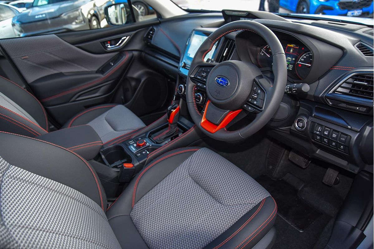 2024 Subaru Forester 2.5i Sport S5