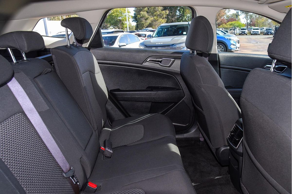2024 Kia Sportage S NQ5