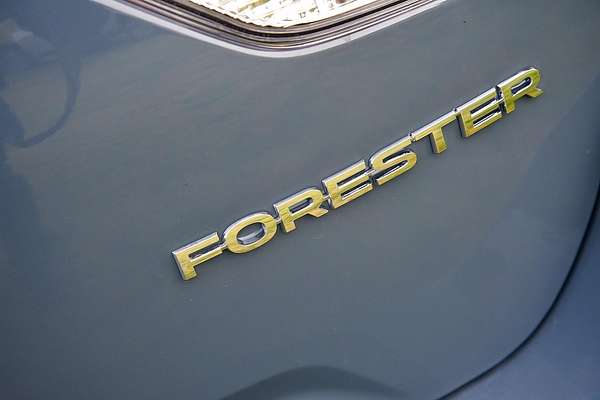 2024 Subaru Forester 2.5i-S S5