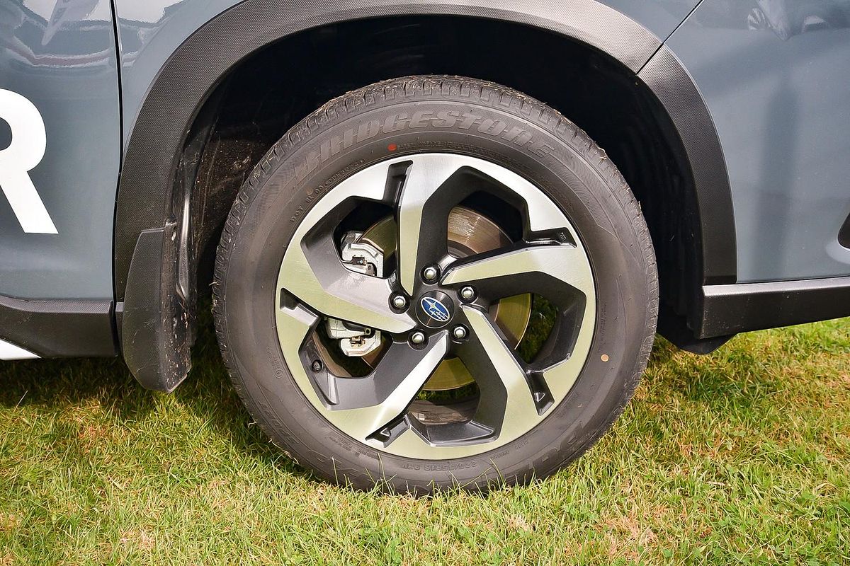 2024 Subaru Forester 2.5i-S S5