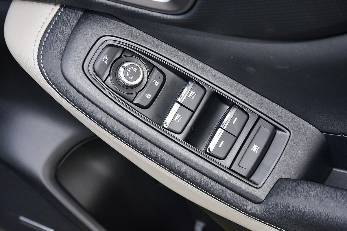 2024 Subaru Forester 2.5i-S S5