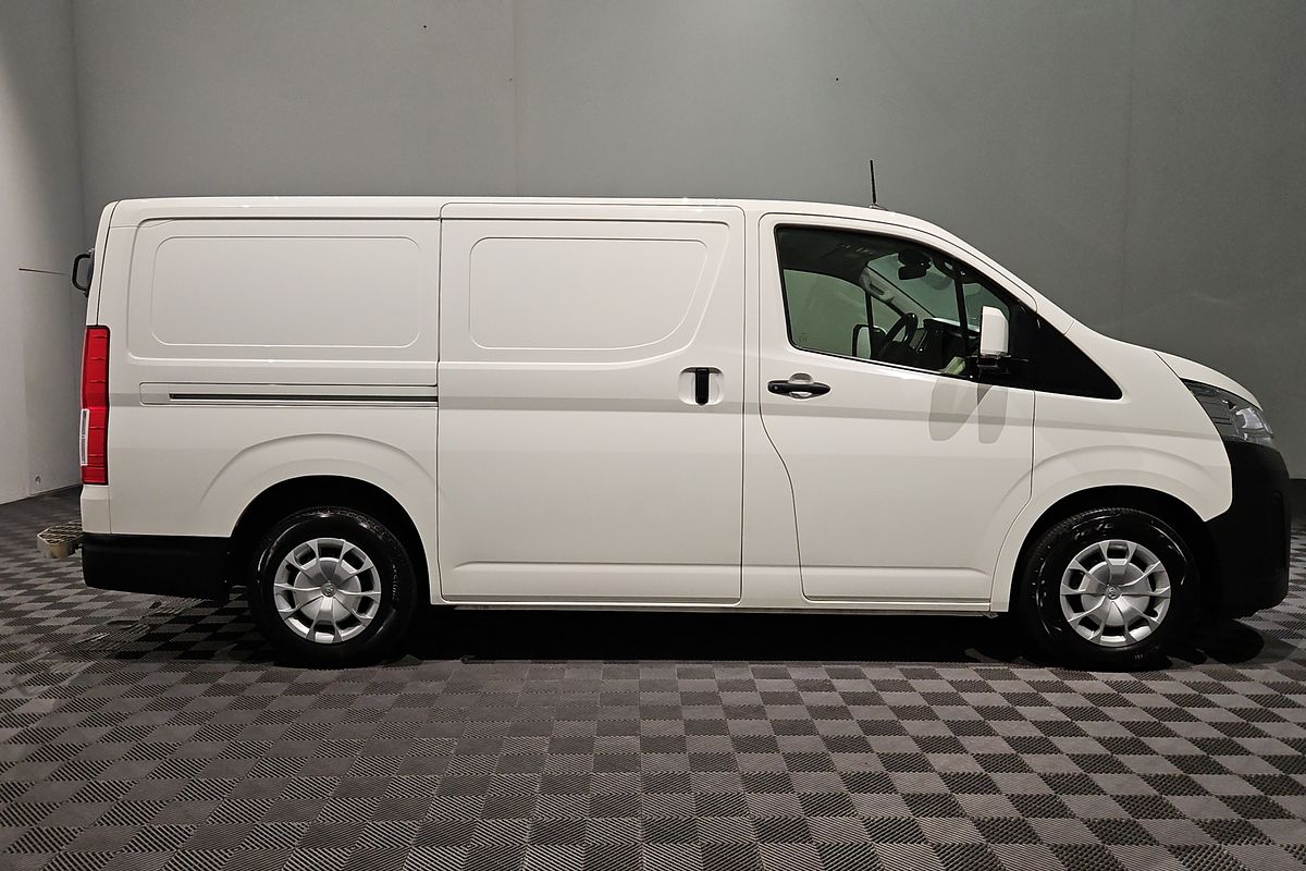 2023 Toyota Hiace GDH300R LWB