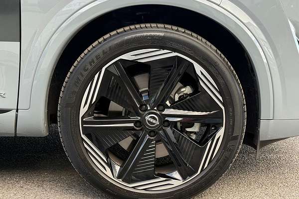 2025 Nissan QASHQAI N-DESIGN e-POWER J12