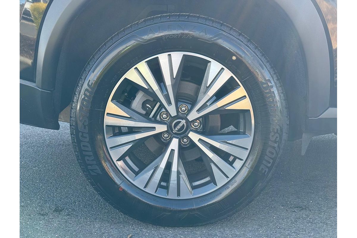 2025 Nissan X-TRAIL ST-L T33