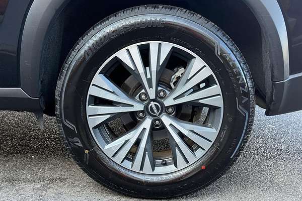 2025 Nissan X-TRAIL ST-L T33