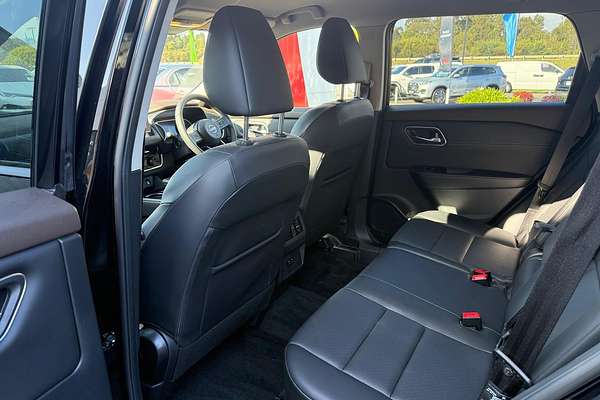 2025 Nissan X-TRAIL ST-L T33