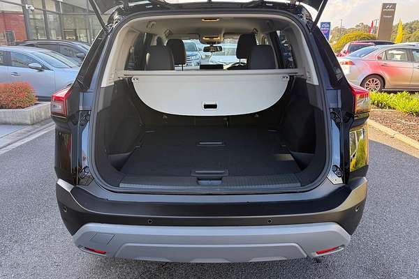 2025 Nissan X-TRAIL ST-L T33