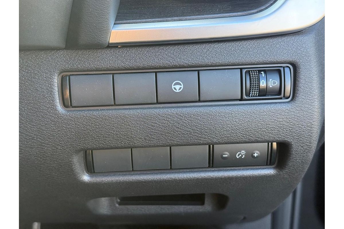 2025 Nissan X-TRAIL ST-L T33