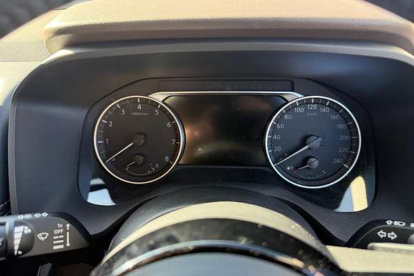 2025 Nissan X-TRAIL ST-L T33