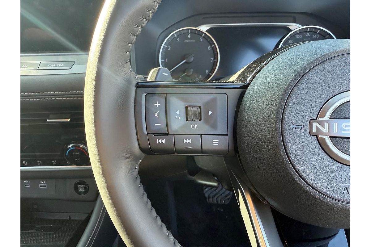 2025 Nissan X-TRAIL ST-L T33
