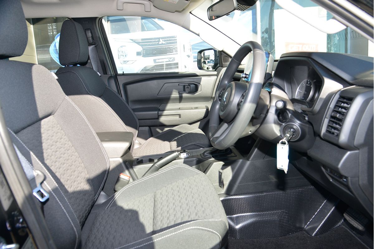 2025 Mitsubishi Triton GLX+ MV 4X4