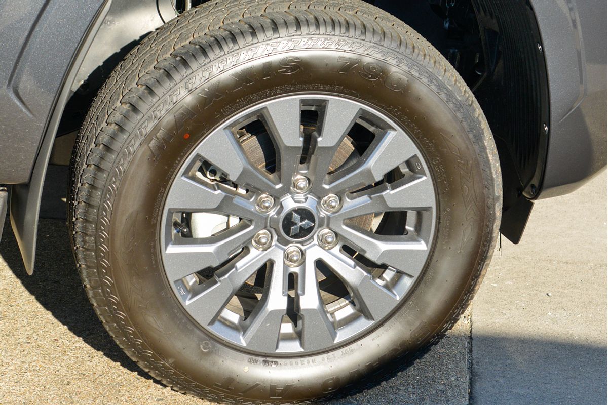 2025 Mitsubishi Triton GLS MV 4X4