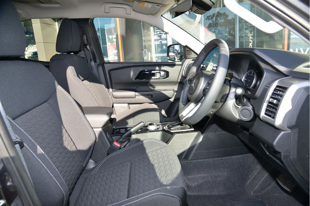 2025 Mitsubishi Triton GLS MV 4X4