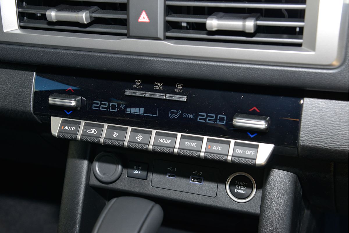 2025 Mitsubishi Triton GLS MV 4X4