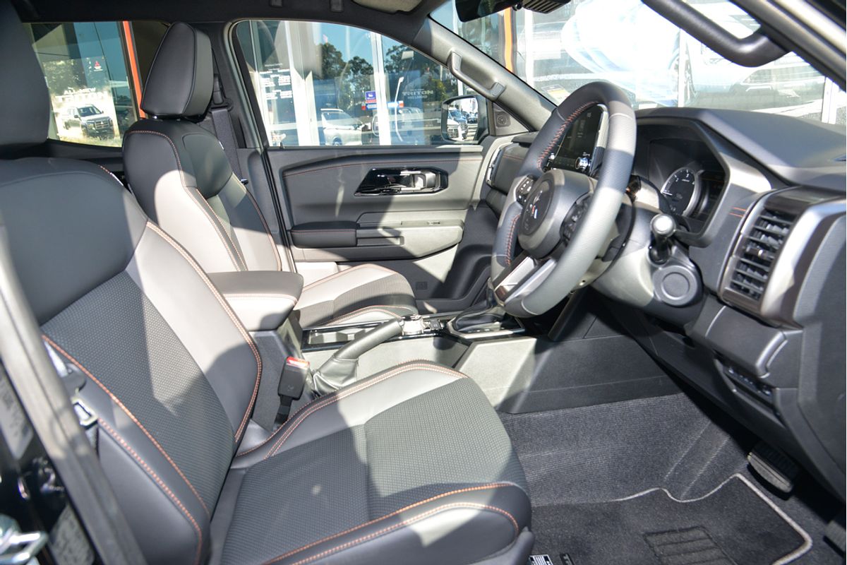 2025 Mitsubishi Triton GSR MV 4X4