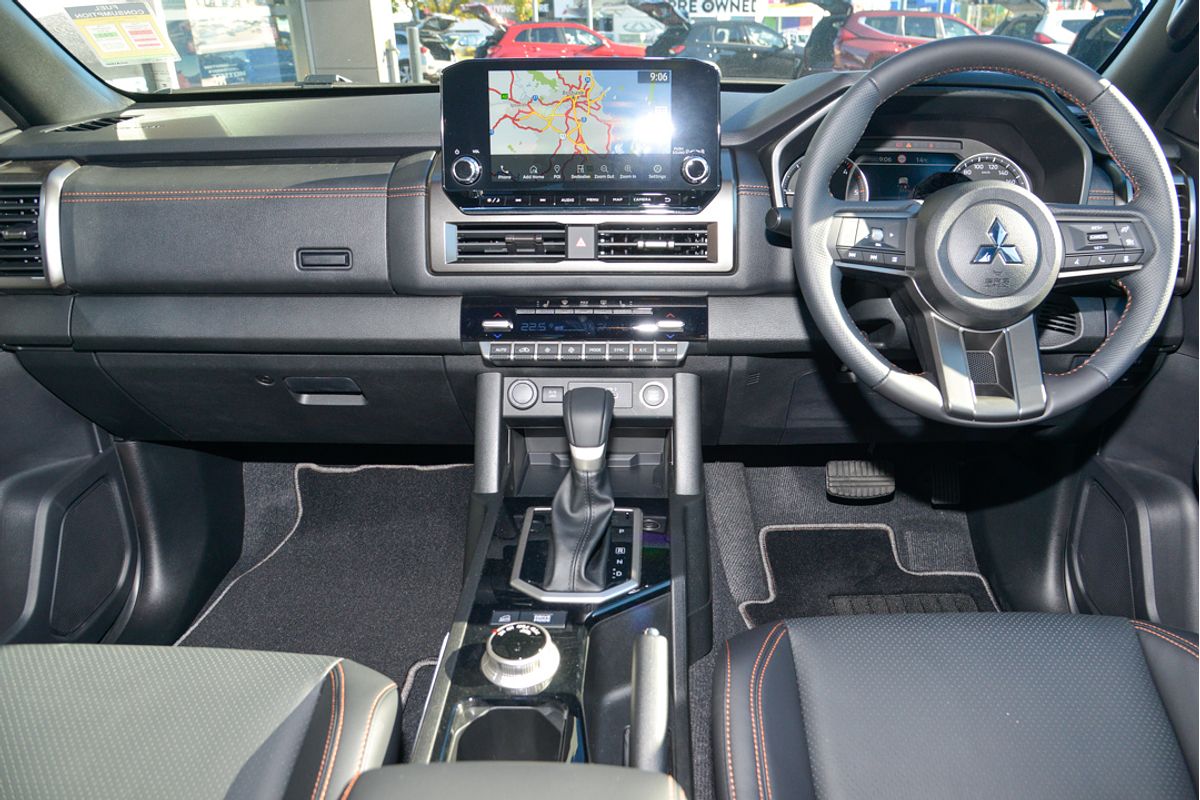 2025 Mitsubishi Triton GSR MV 4X4
