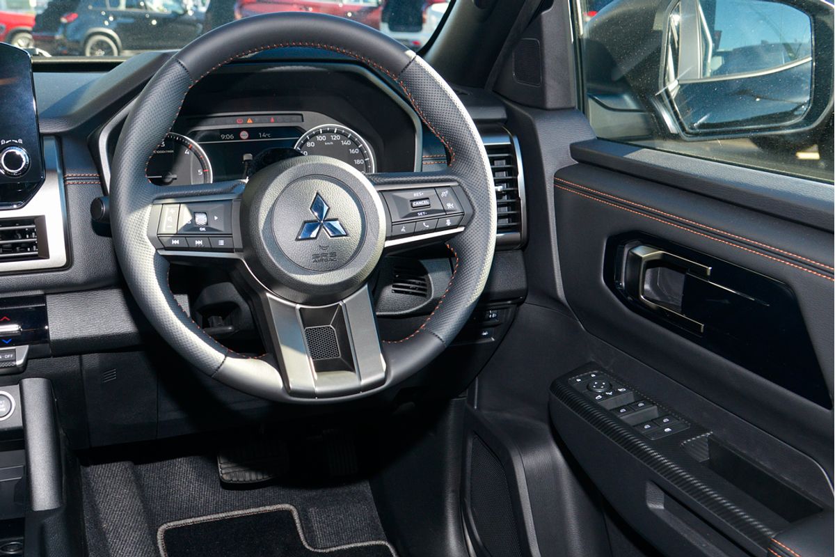 2025 Mitsubishi Triton GSR MV 4X4